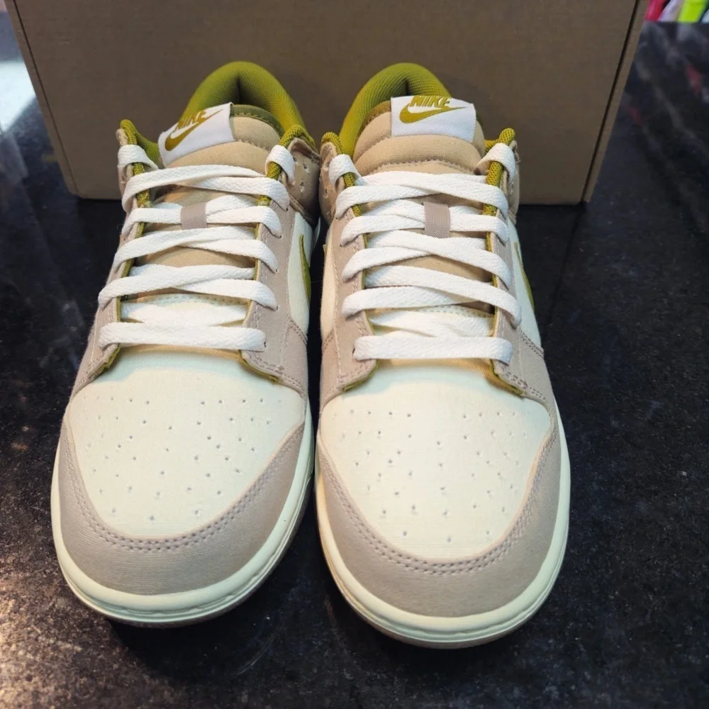 Sz Various Nike Dunk Low 